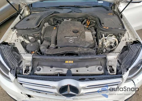 2017 Mercedes-Benz Glc 300 4Matic z USA, uszkodzony, nr VIN WDC0G4KB4HV006975